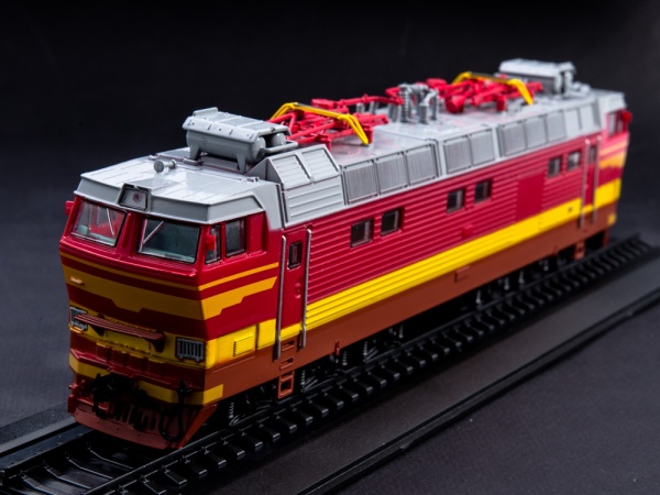 NP03 Наши поезда №3, ЧС4Т