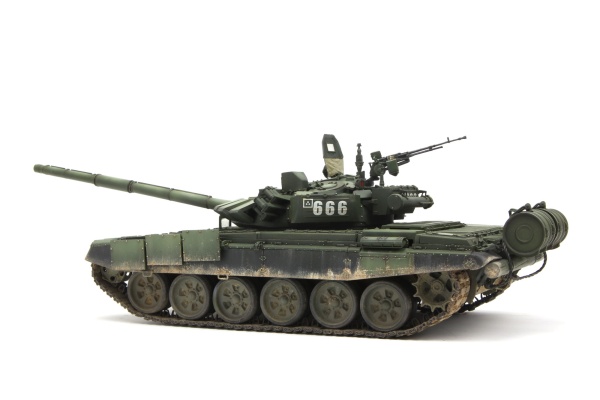 TS-028 1/35 RUSSIAN MAIN BATTLE TANK И (T)-(7)и(2)B3