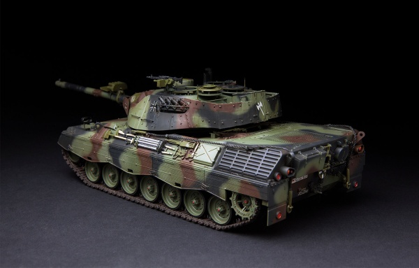 TS-015 1/35 German main battle tank LEOPARD 1 A5