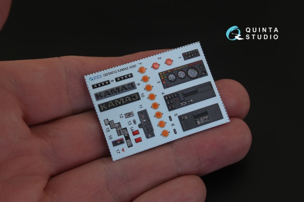 QD35012 1/35 3D Декаль интерьера кабины для КАМАЗ 4350 (для модели Звезда)