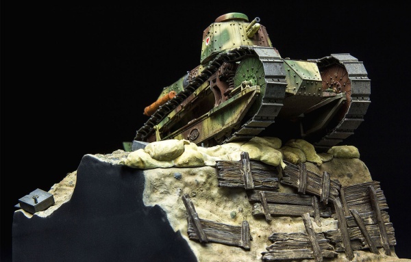 TS-011 1/35 French FT-17 Light Tank (Riveted Turret)