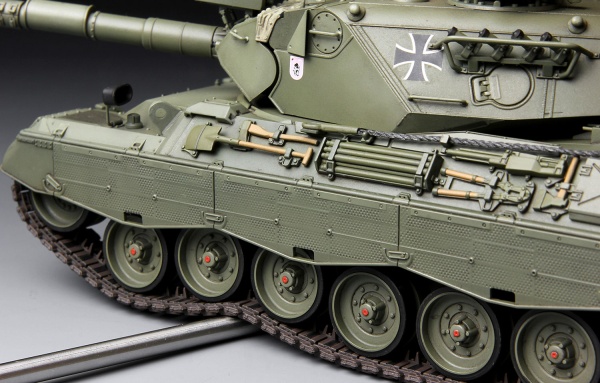 TS-007 1/35 German Main Battle Tank Leopard 1 A3/A4