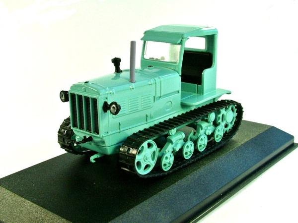 TRA009 СХТЗ-НАТИ с журналом Тракторы №9 (только модель)