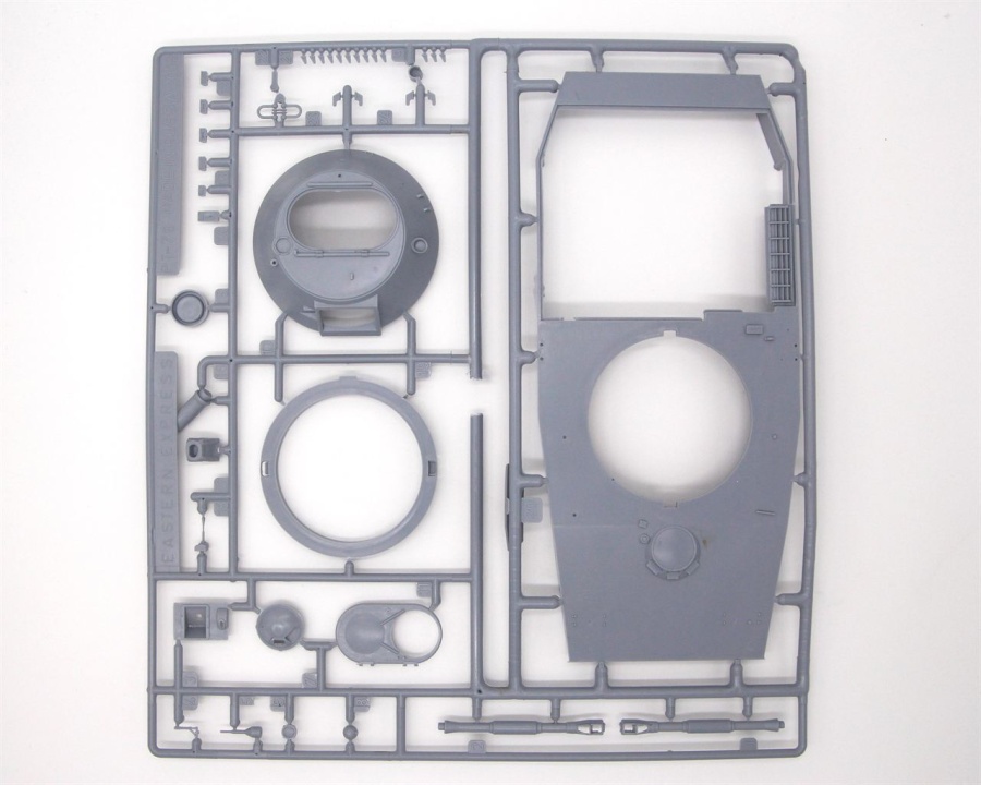 EE35171 1/35 ПТ-76 Плавающий танк
