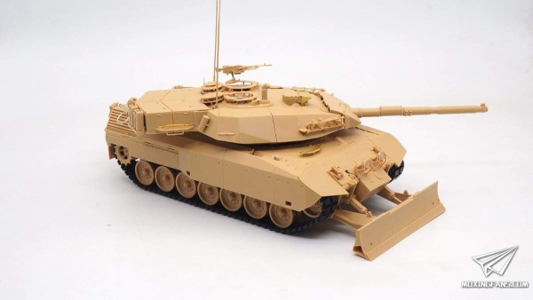 TS-041 Canadian Main Battle Tank Leopard C2 Mexas W/dozer Blade 