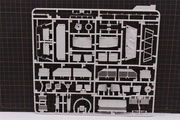 TS-049 1/35 Israel Main Battle Tank Merkava Mk.4/4LIC w/Nochri-Kal Mine Roller System