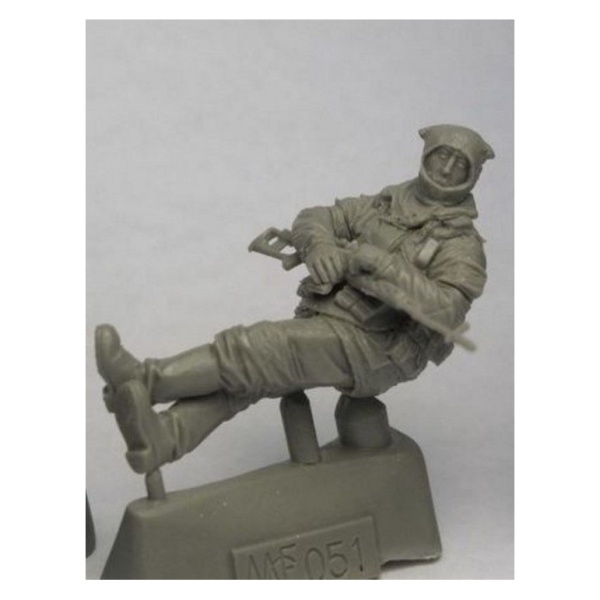 MCF35051 1/35 Современный российский солдат