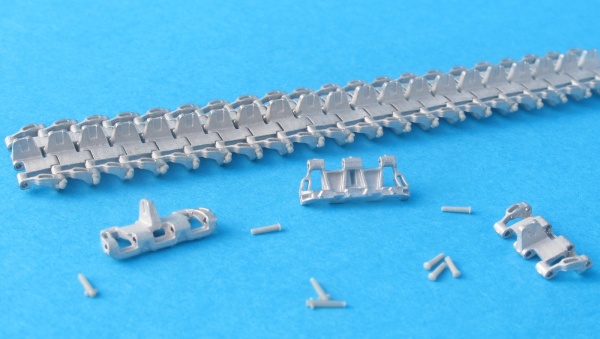 MTL-35013 1/35 Tracks for Pz.Kpfw.IV, StuG III 1943  45 "V" + perforation