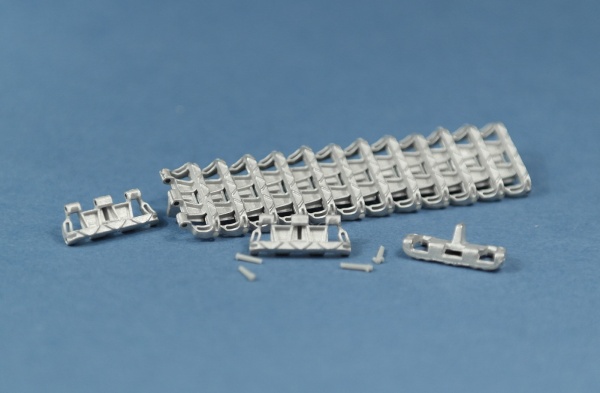 MTL-35011 1/35 Tracks for Pz.Kpfw.IV, StuG III 1943 - 45 "V", solid horne