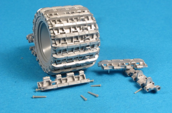 MTL-35007 1/35 Tracks for Pz.Kpfw.VI Tiger Initial