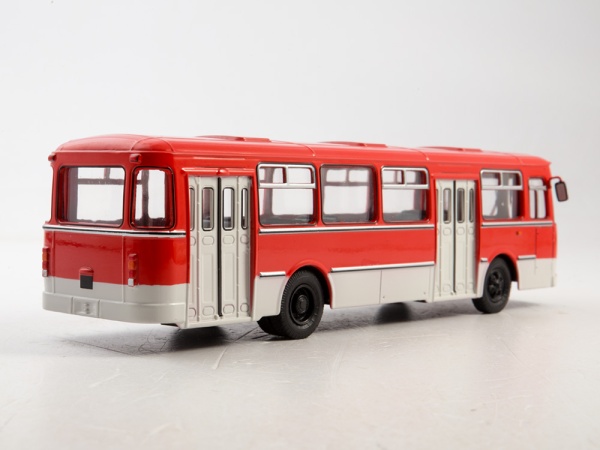 900353 Ликинский автобус-677М (красно-белый) 900353 Ликинский автобус-677М (красно-белый)