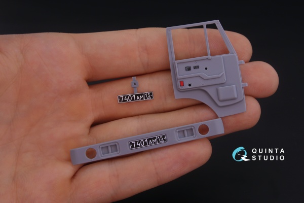 QD35017 1/35 3D Декаль интерьера кабины для КАМАЗ 4310 (для модели ICM)