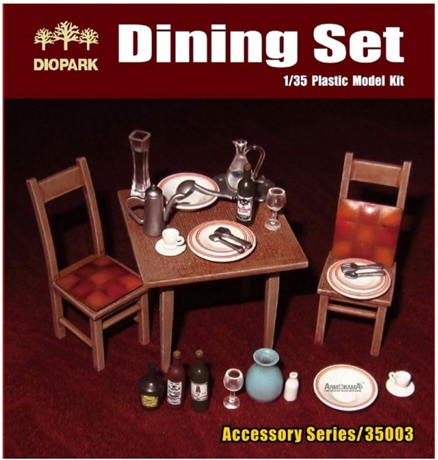 DP35003 1/35 Dining Set