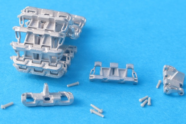 MTL-35012 1/35 Tracks for Pz.Kpfw.IV, StuG III 1943 - 45 solid-horne