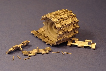 MTL-35077 Tracks for JS-7