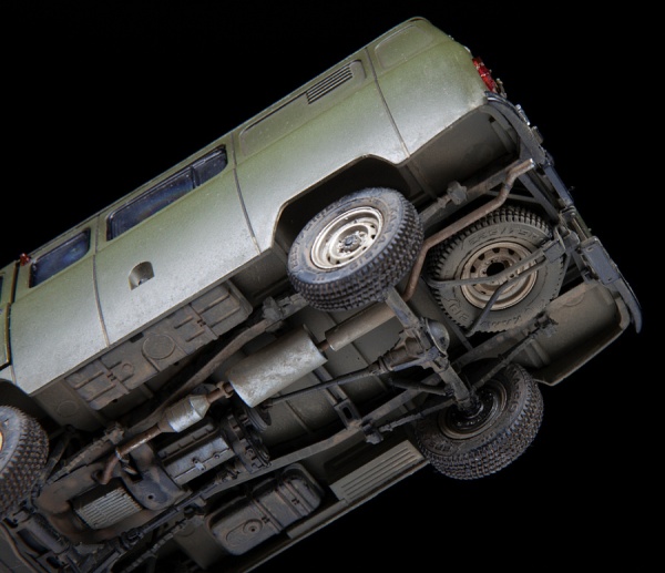 3644 Российский автомобиль УАЗ 3909