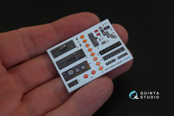 QD35012 1/35 3D Декаль интерьера кабины для КАМАЗ 4350 (для модели Звезда)