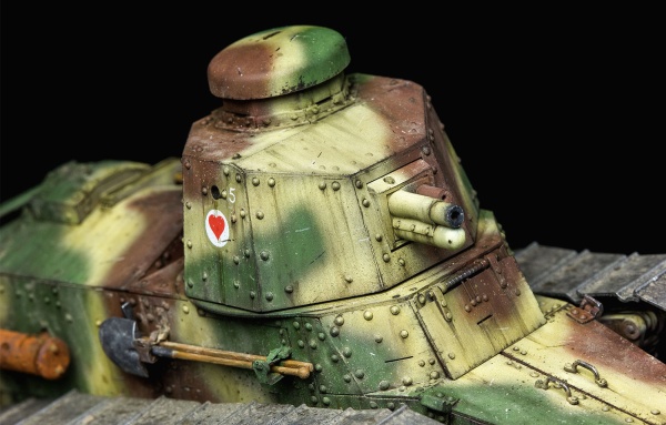 TS-011 1/35 French FT-17 Light Tank (Riveted Turret)