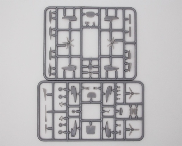 EE144104 1/144 Пассажирский самолёт L-410UVP-ES BBC