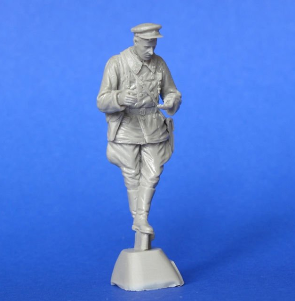 MCF35010 1/35 Советский танковый офицер WW2