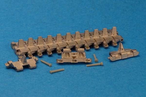 MTL-35082 1/35 Tracks for Cromwell