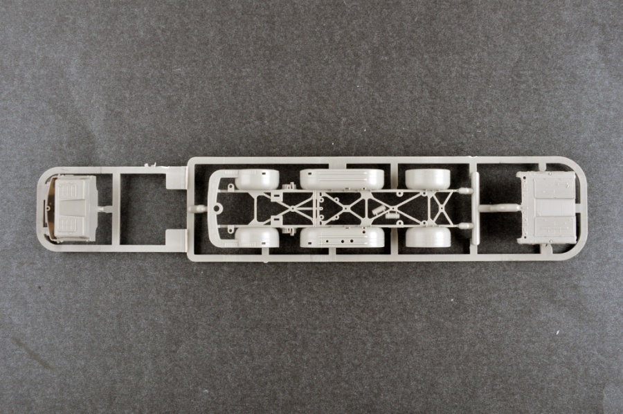 Т07179 Russian 9P113 TEL w/9M21 Rocket of 9K52 Luna-M Short-range artillery rocket system(FROG-7)