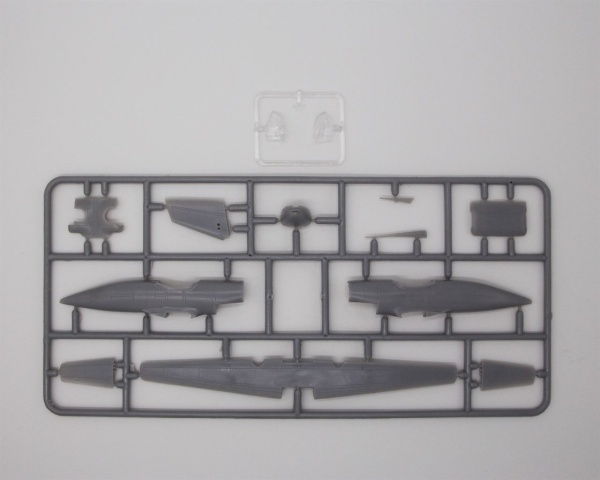 EE144104 1/144 Пассажирский самолёт L-410UVP-ES BBC