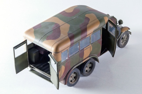 MA35156 1/35 GAZ-05-193 Штабной автобус