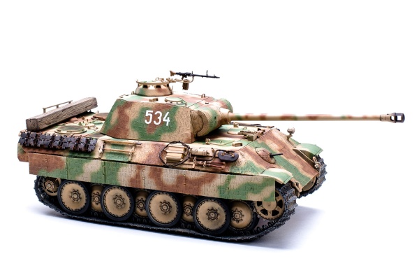TS-035 1/35 German Medium tank Sd.Kfz.171 Panther Ausf.A LATE