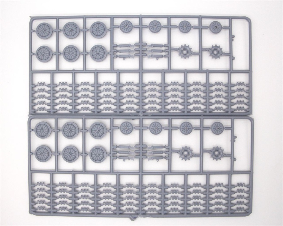 EE35171 1/35 ПТ-76 Плавающий танк